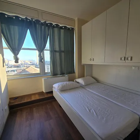 Fiore 45 Bright & Cozy Skyline بيت ضيافة *